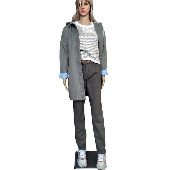 DKNY Jeans Cream and White Knit Sweater - Picture 9 of 9